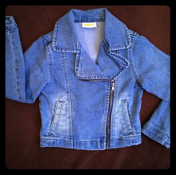 Jean jacket - Picture 1 of 2